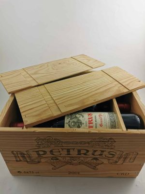 petrus-2001-c52-photo1.jpg