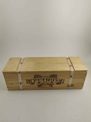 petrus-2010-c27-photo1.jpg
